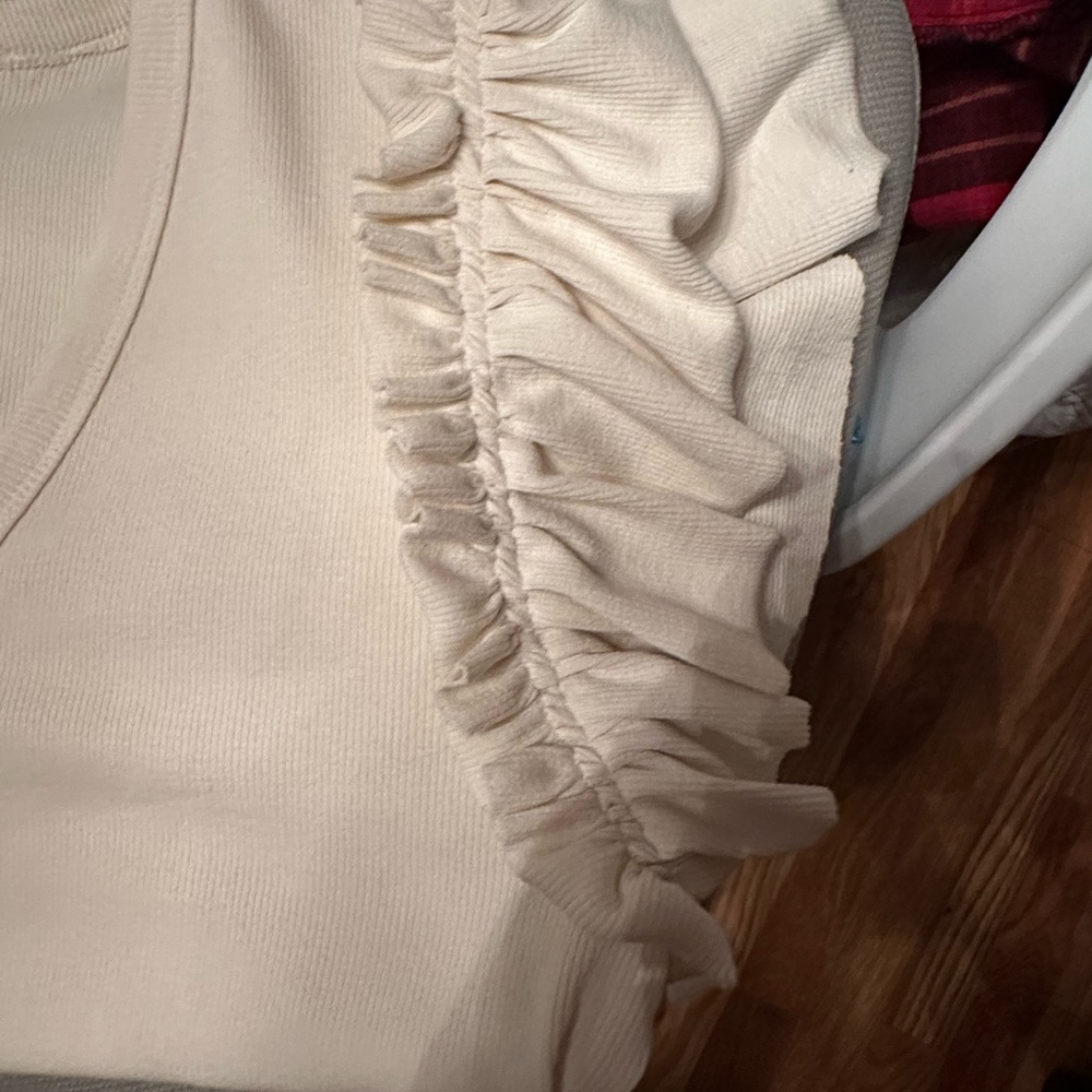 Express Cream Ruffle Sleeve V-Neck Bodysuit - Picture 3 of 4